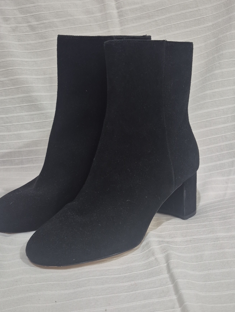 STUART WEITZMAN Classic Black Suede Ankle Boots - Women's Chelsea Heel